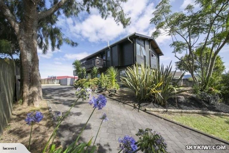 Photo of property in 22 Palomino Drive, Henderson, Auckland, 0612