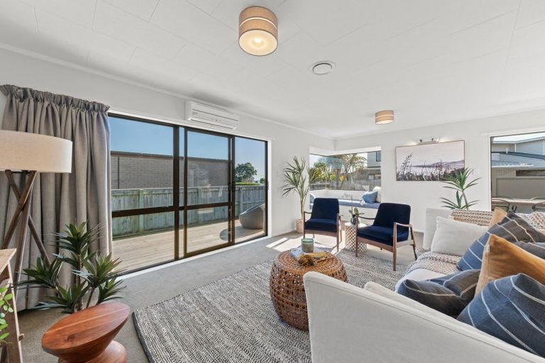 Photo of property in 620b South Road, Oakura, 4314