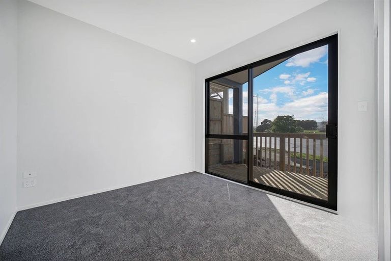 Photo of property in 45 Tributary Parade, Karaka, Papakura, 2113