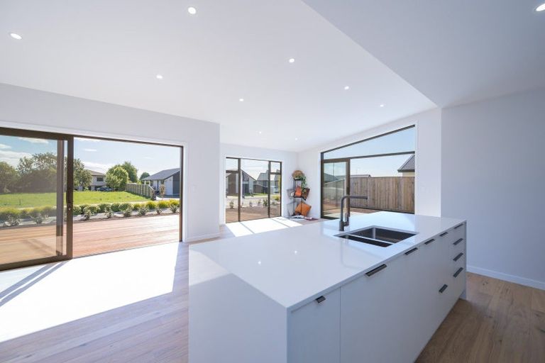 Photo of property in 38 Greenway Crescent, Hope, Richmond, 7020