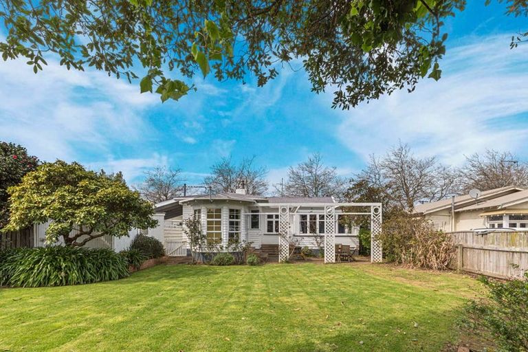 Photo of property in 4 Godwin Crescent, College Estate, Whanganui, 4500