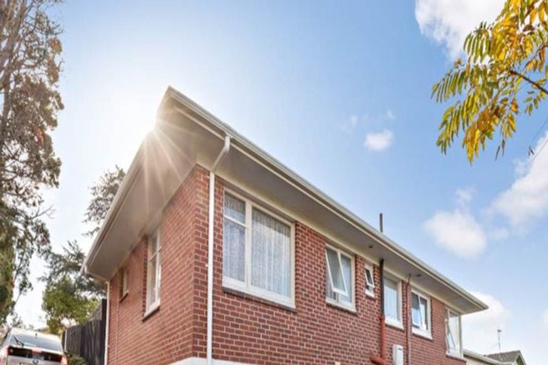 Photo of property in 1/14 Chequers Avenue, Glenfield, Auckland, 0629