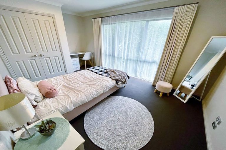 Photo of property in 6 Archer Rayner Place, Greenhithe, Auckland, 0632