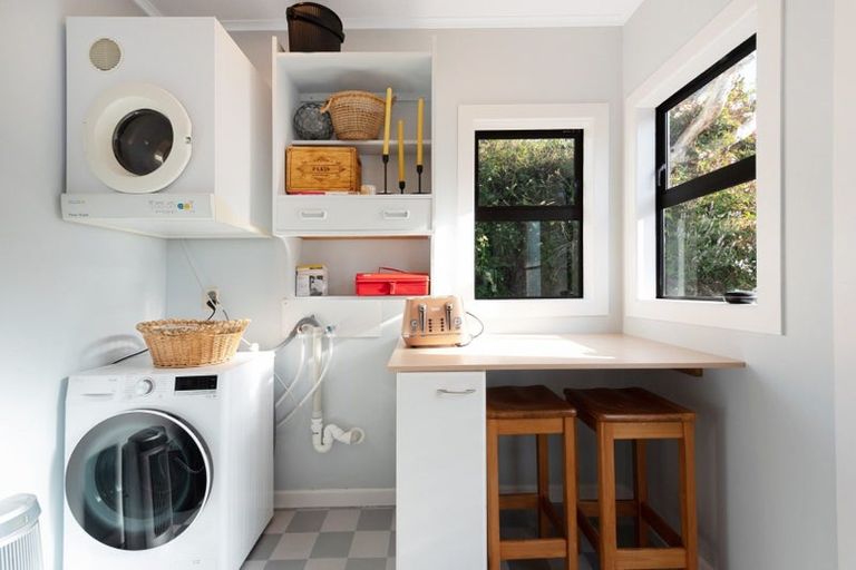 Photo of property in 8 Khyber Road, Seatoun, Wellington, 6022