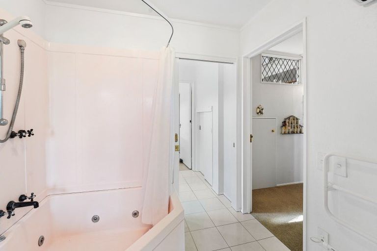 Photo of property in 68 Links View Drive, Omokoroa, 3114