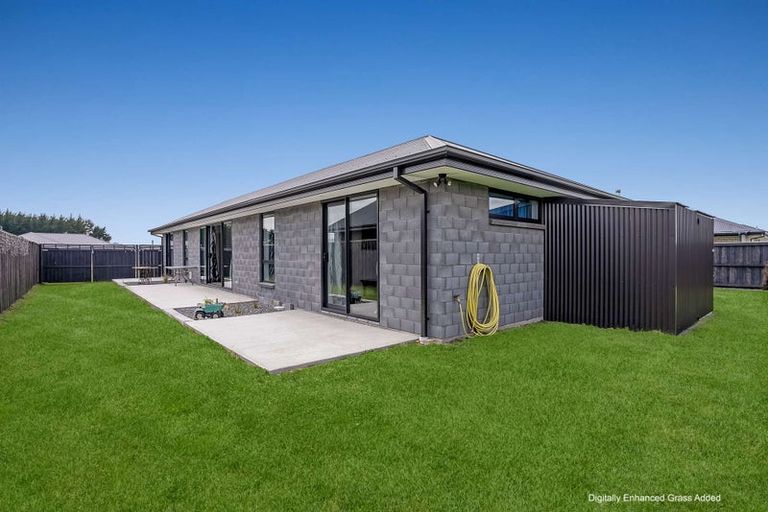 Photo of property in 2 Coleman Lane, Amberley, 7410