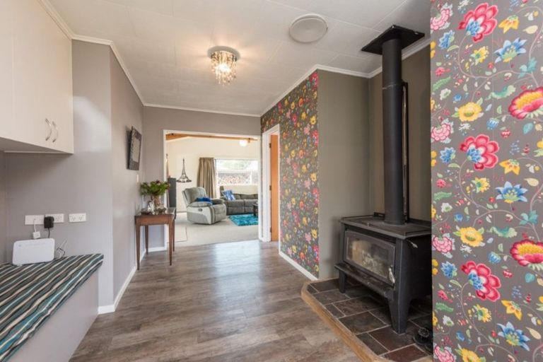 Photo of property in 24 Martin Avenue, Wakefield, 7025