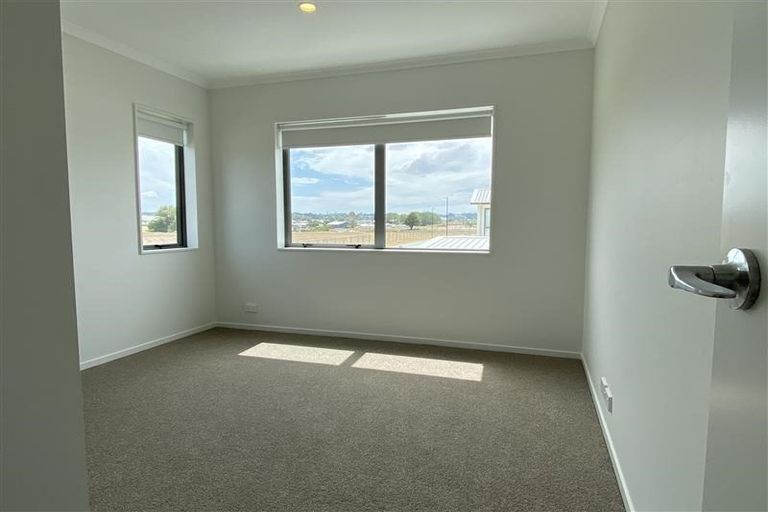 Photo of property in 94 Te Napi Drive, Takanini, 2112