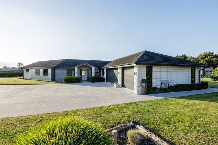 Photo of property in 11 South Oaks Close, Pukemoremore, Cambridge, 3493