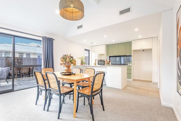 Photo of property in 32 Ashford Avenue, Hokowhitu, Palmerston North, 4410