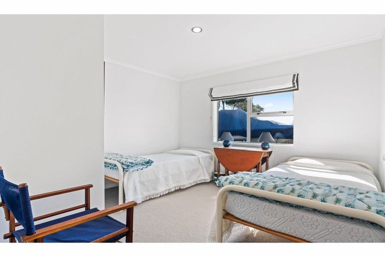 Photo of property in 11 Seabreeze Road, Mangawhai Heads, Mangawhai, 0505