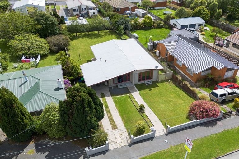 Photo of property in 290 Brockville Road, Brockville, Dunedin, 9011