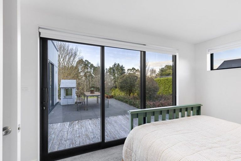 Photo of property in 111 Polson Hill Drive, Aokautere, Palmerston North, 4471