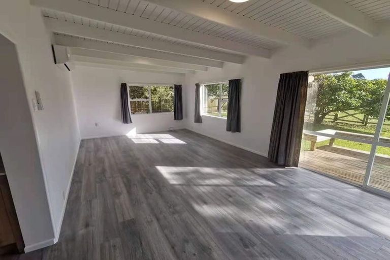 Photo of property in 157 Foster Road, Kumeu, 0891