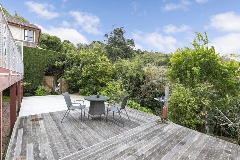 Photo of property in 17 Peterhouse Street, Tawa, Wellington, 5028