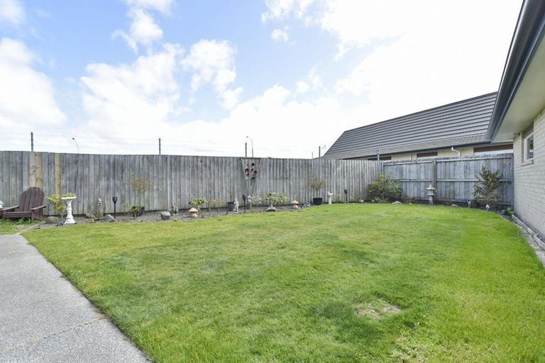 Photo of property in Rivertown Villas, 150 Williams Street, Kaiapoi, 7630