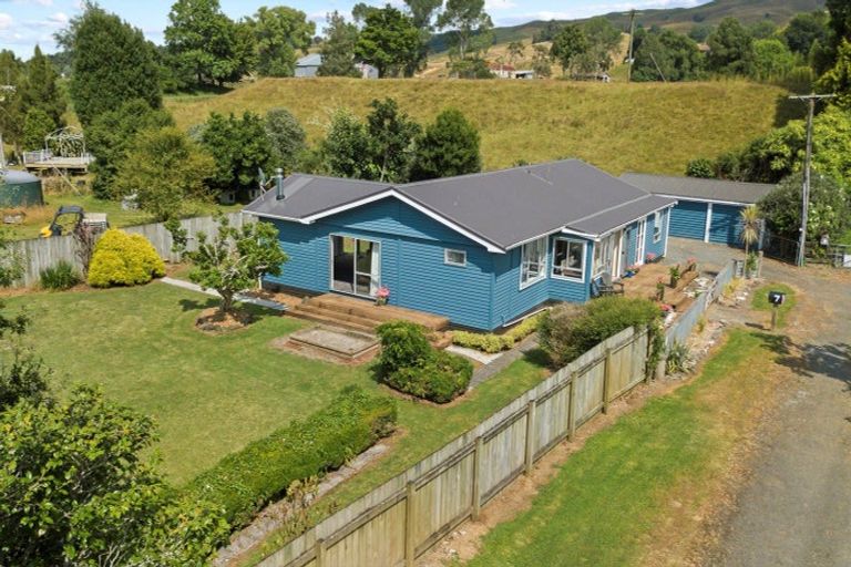 Photo of property in 7 Gribbon Road, Mahoenui, 3978