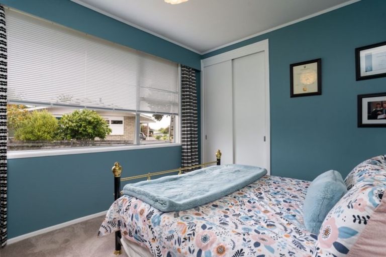 Photo of property in 2 Rahiwi Place, Lansdowne, Masterton, 5810