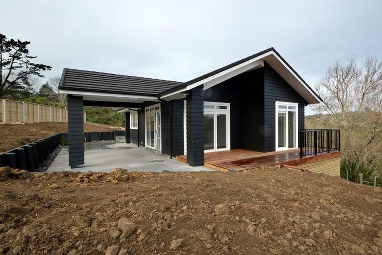 Photo of property in 335 Whitford Road, Whitford, Howick, 2571