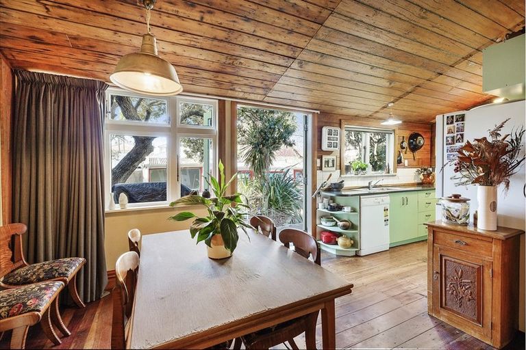 Photo of property in 25 Wright Street, Mount Cook, Wellington, 6021