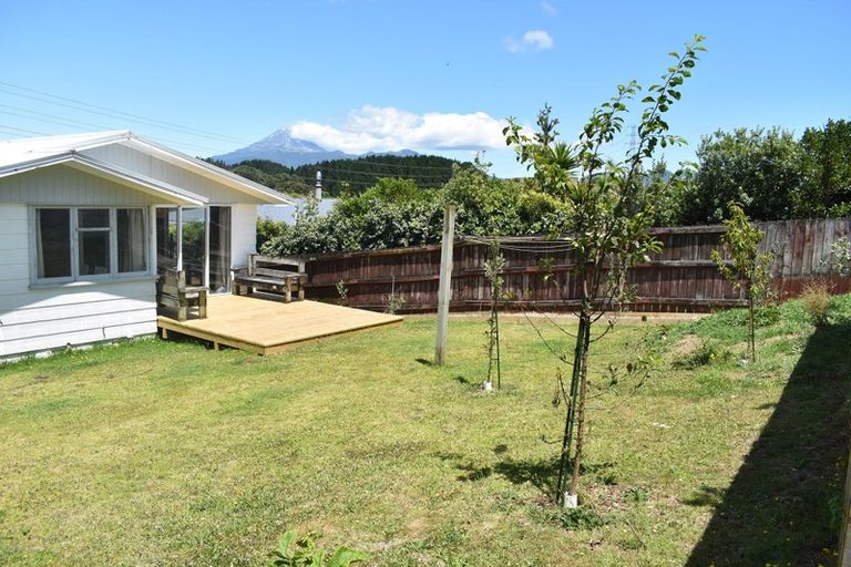 Photo of property in 9 Pomare Place, Spotswood, New Plymouth, 4310