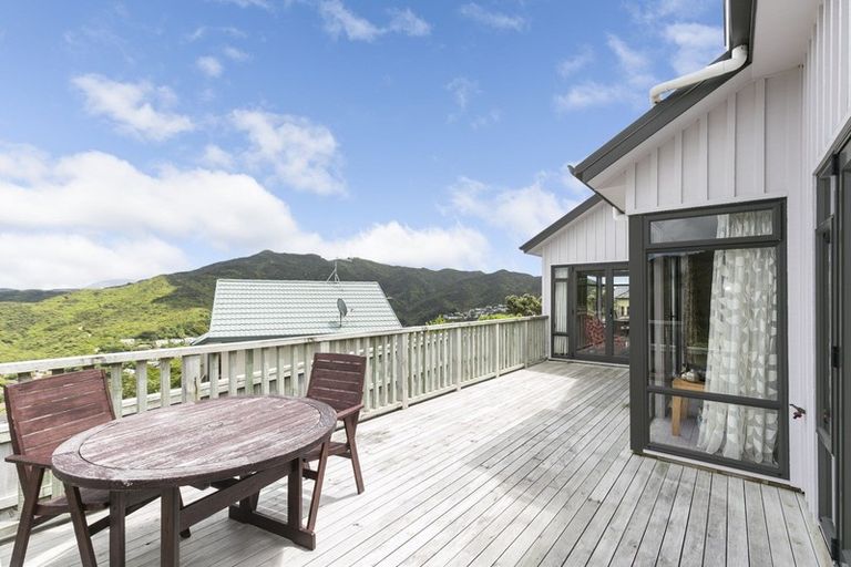 Photo of property in 10 Landsdowne Terrace, Karori, Wellington, 6012
