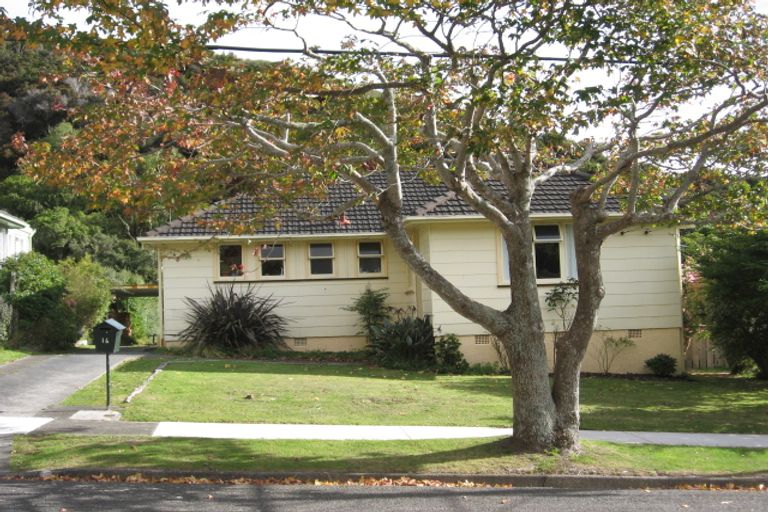 Photo of property in 16 Boyd Grove, Naenae, Lower Hutt, 5011