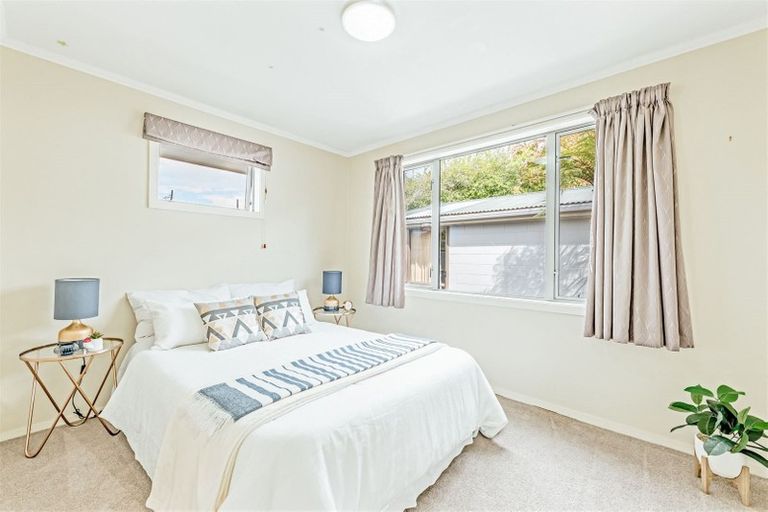 Photo of property in 21 Bucknell Street, Sockburn, Christchurch, 8042