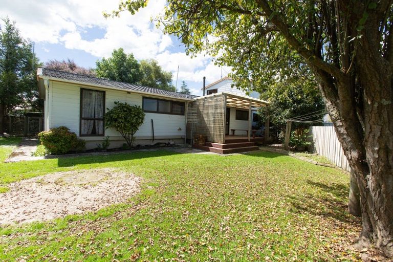 Photo of property in 2 Hunter Street, Dannevirke, 4930
