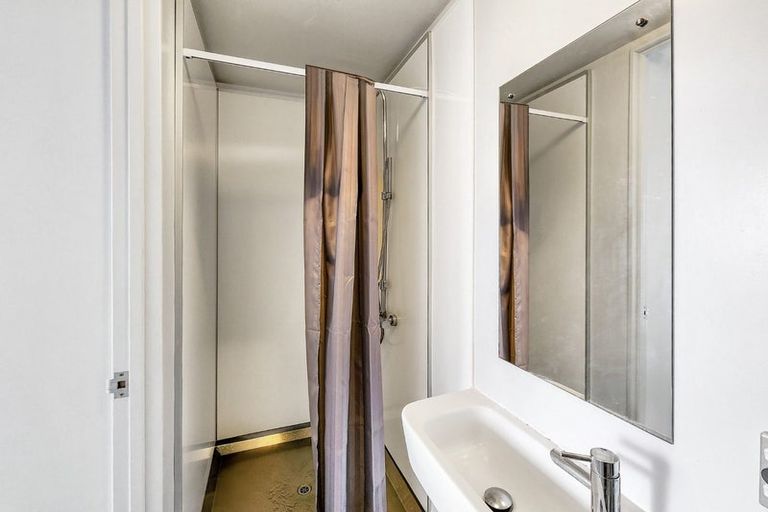 Photo of property in Vespa Apartments, 505/20 Hanson Street, Mount Cook, Wellington, 6021