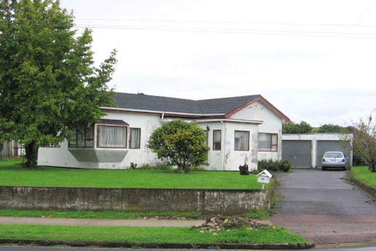 Photo of property in 57 Tiraumea Drive, Pakuranga, Auckland, 2010