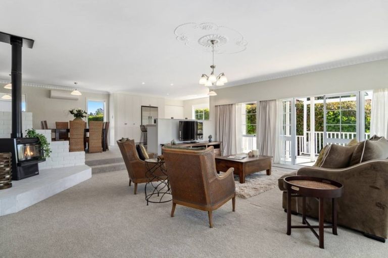 Photo of property in 56 Links View Drive, Omokoroa, 3114