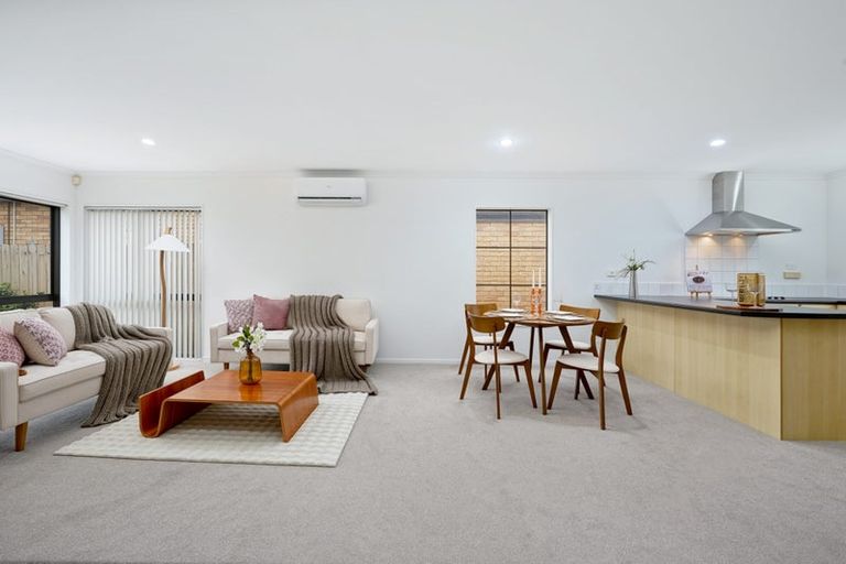 Photo of property in 32 Espalier Drive, Henderson, Auckland, 0612