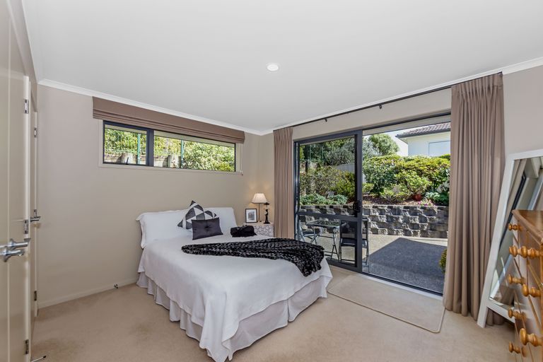 Photo of property in 66 Grovenor Drive, Orewa, 0931