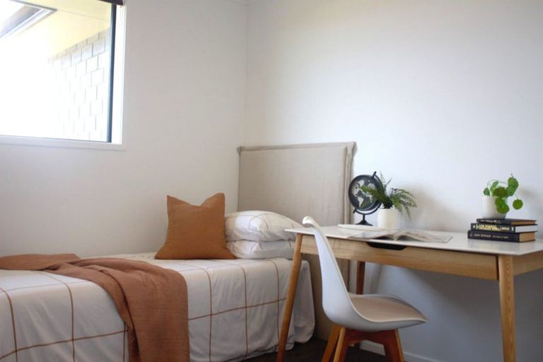 Photo of property in 15 Te Taniwha Road, One Tree Point, 0118