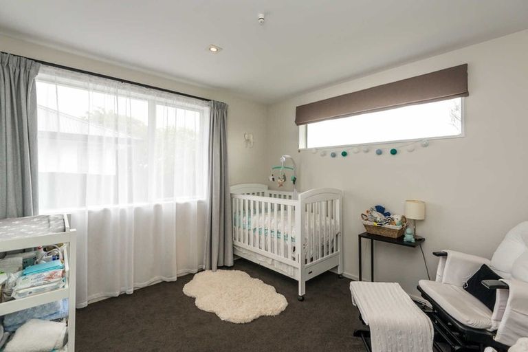 Photo of property in 33 Reginald Street, Burwood, Christchurch, 8083