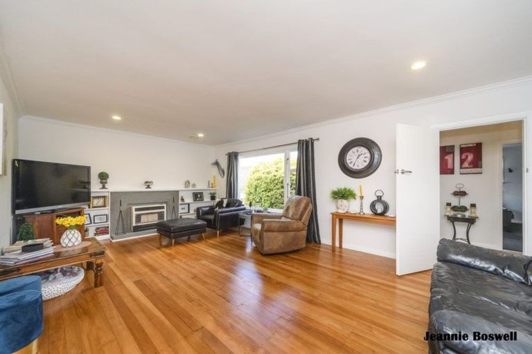 Photo of property in 86 Fitzroy Street, Terrace End, Palmerston North, 4410