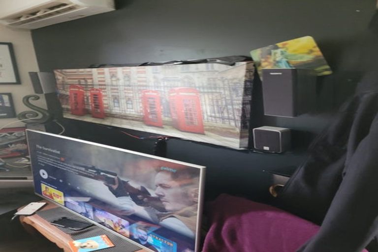 Photo of property in 19 Titchener Street, New Lynn, Auckland, 0600