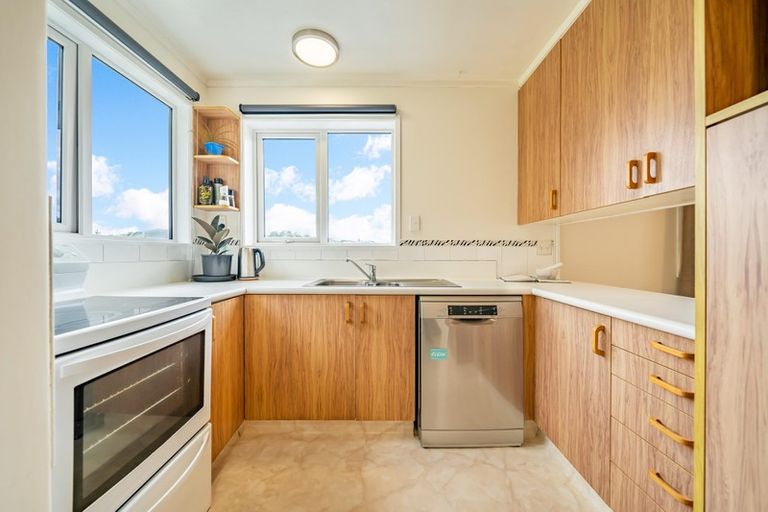 Photo of property in 163a Miromiro Road, Normandale, Lower Hutt, 5010