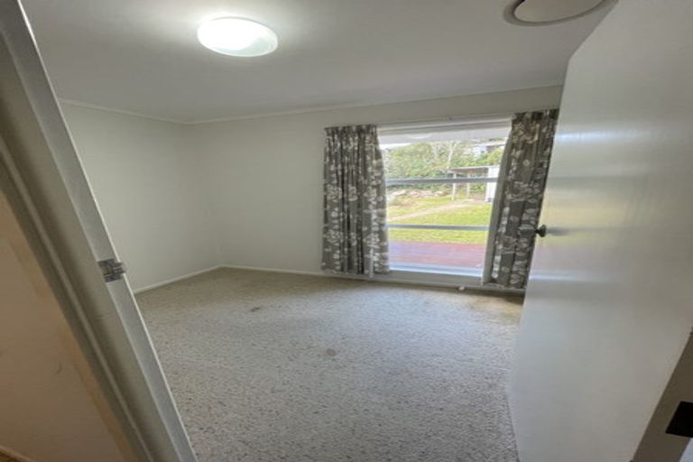 Photo of property in 14 Pemberton Avenue, Bayview, Auckland, 0629