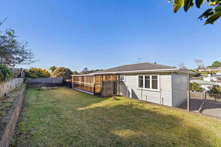 Photo of property in 16 Kenmore Street, Westown, New Plymouth, 4310