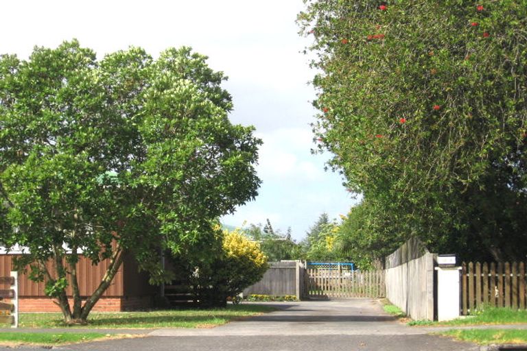 Photo of property in 52a Metcalfe Road, Ranui, Auckland, 0612