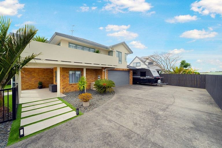 Photo of property in 61 Alec Craig Way, Gulf Harbour, Whangaparaoa, 0930
