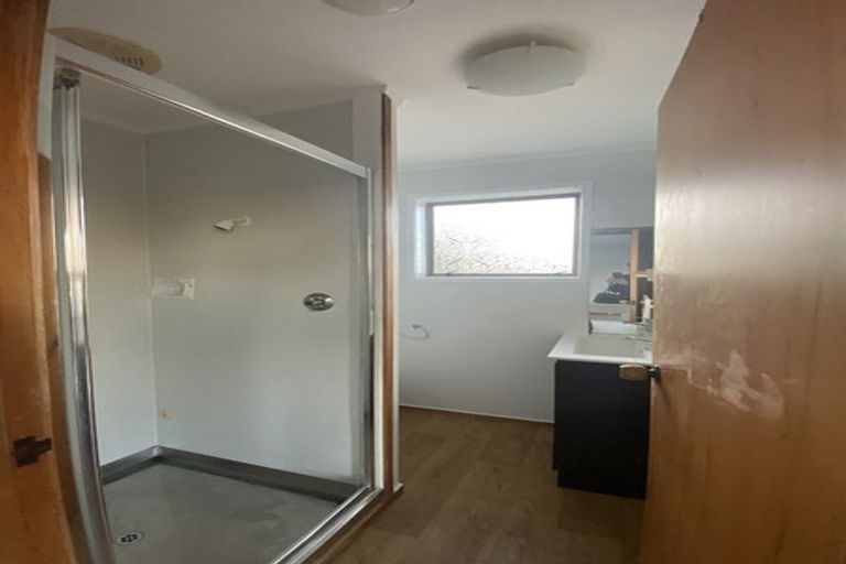 Photo of property in 74 Weatherly Road, Torbay, Auckland, 0630