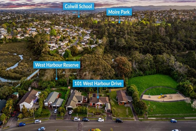 Photo of property in 101 West Harbour Drive, West Harbour, Auckland, 0618