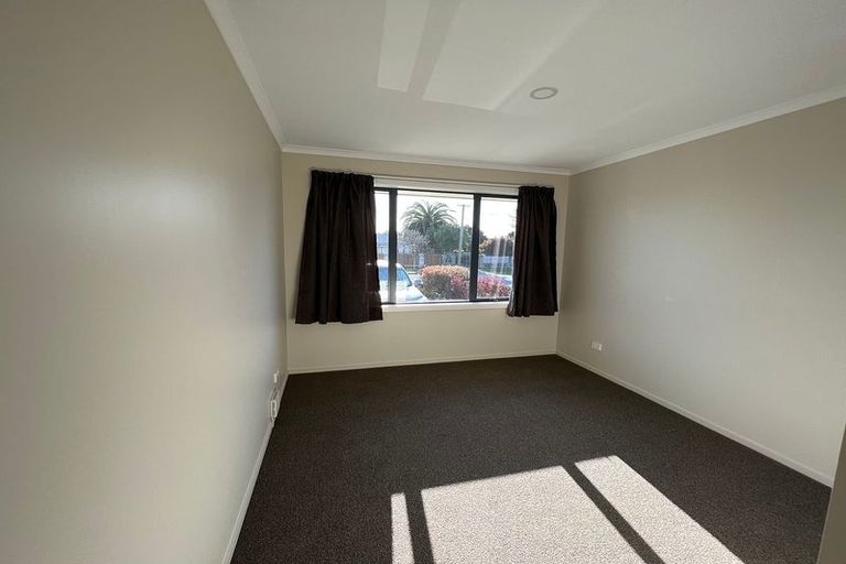 Photo of property in 56 Marlow Road, Aranui, Christchurch, 8061