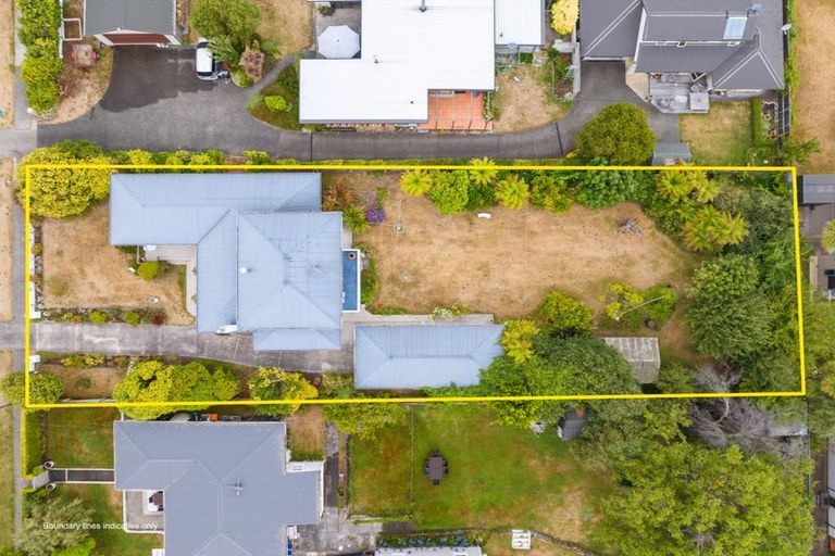 Photo of property in 9 Tamatea Road, Taupo, 3330