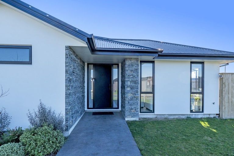Photo of property in 30 Te Kanawa Lane, Rolleston, 7615