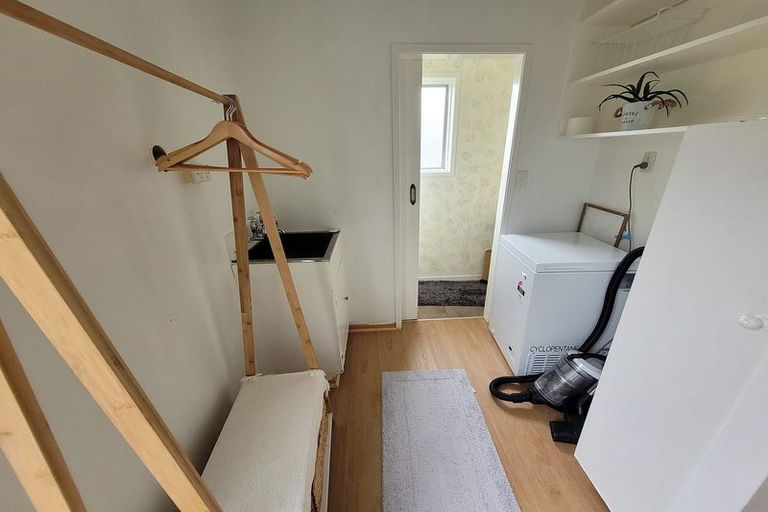 Photo of property in 55 Allington Road, Massey, Auckland, 0614