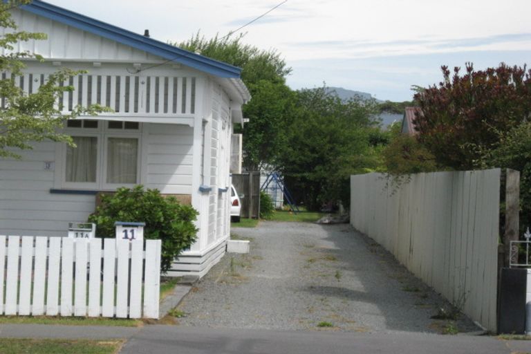 Photo of property in 11 Cradock Street, South New Brighton, Christchurch, 8062